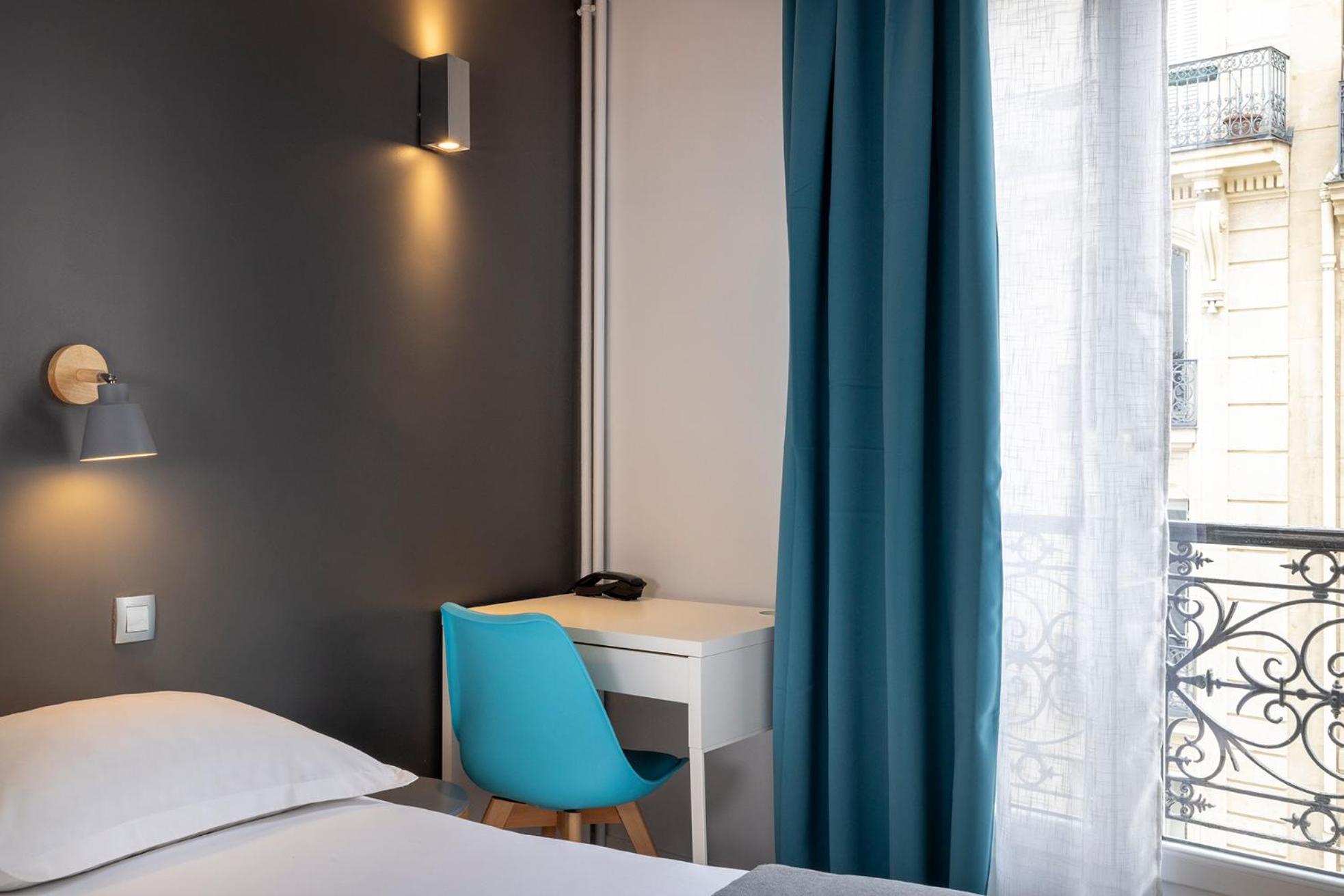 Paris Legendre Hotel Exterior photo