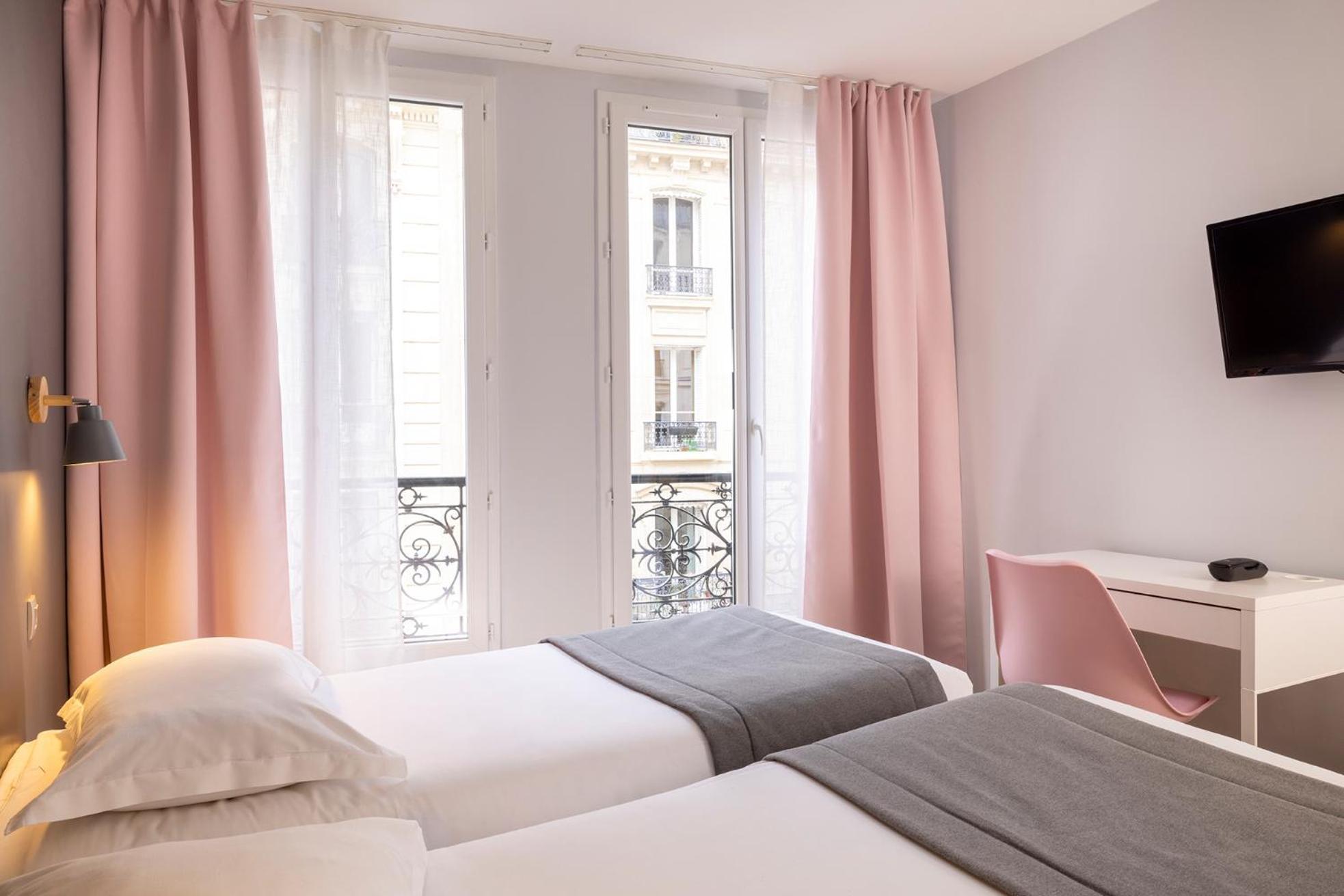 Paris Legendre Hotel Exterior photo